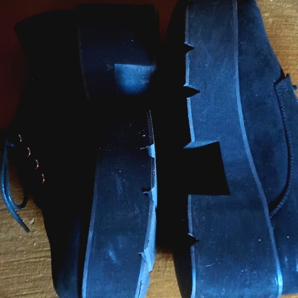 ASOS MEGA Wide Fit Lace Up Chunky Heel Shoes - Picture 7 of 7